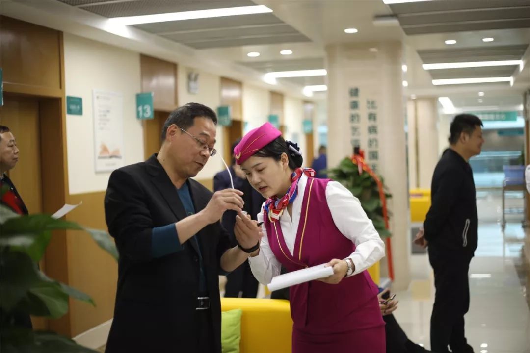 株洲24小时套医保卡(北京医保卡使用指南)